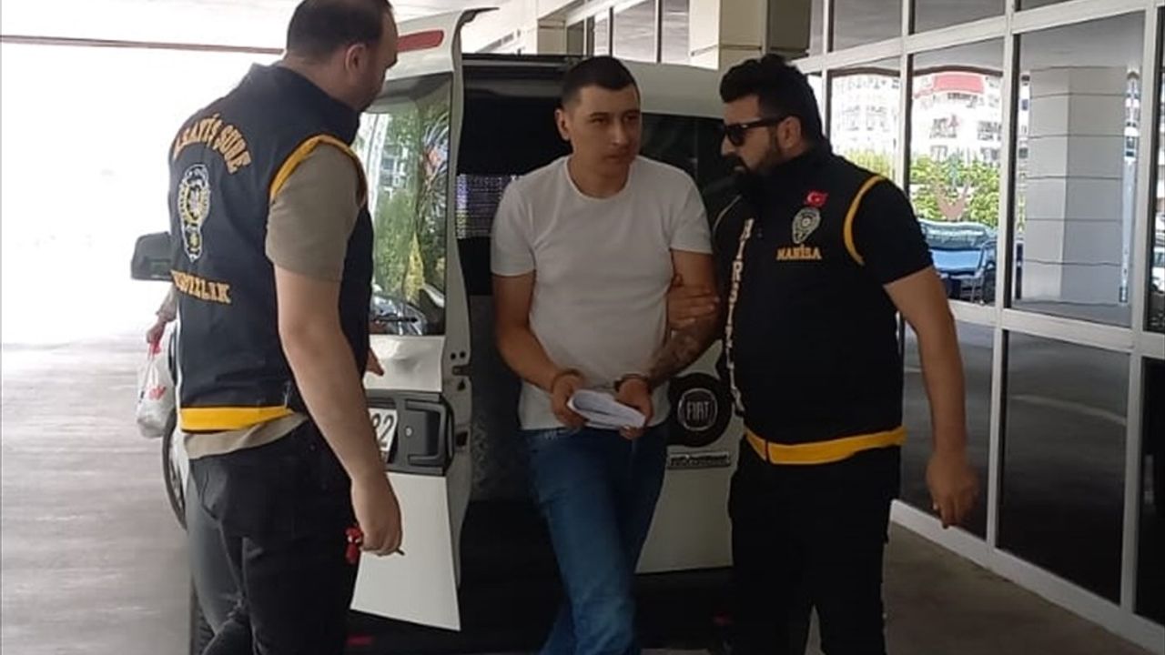 Manisa'da Anahtar Kopyalayarak Hırsızlık Yapan Şüpheli Tutuklandı