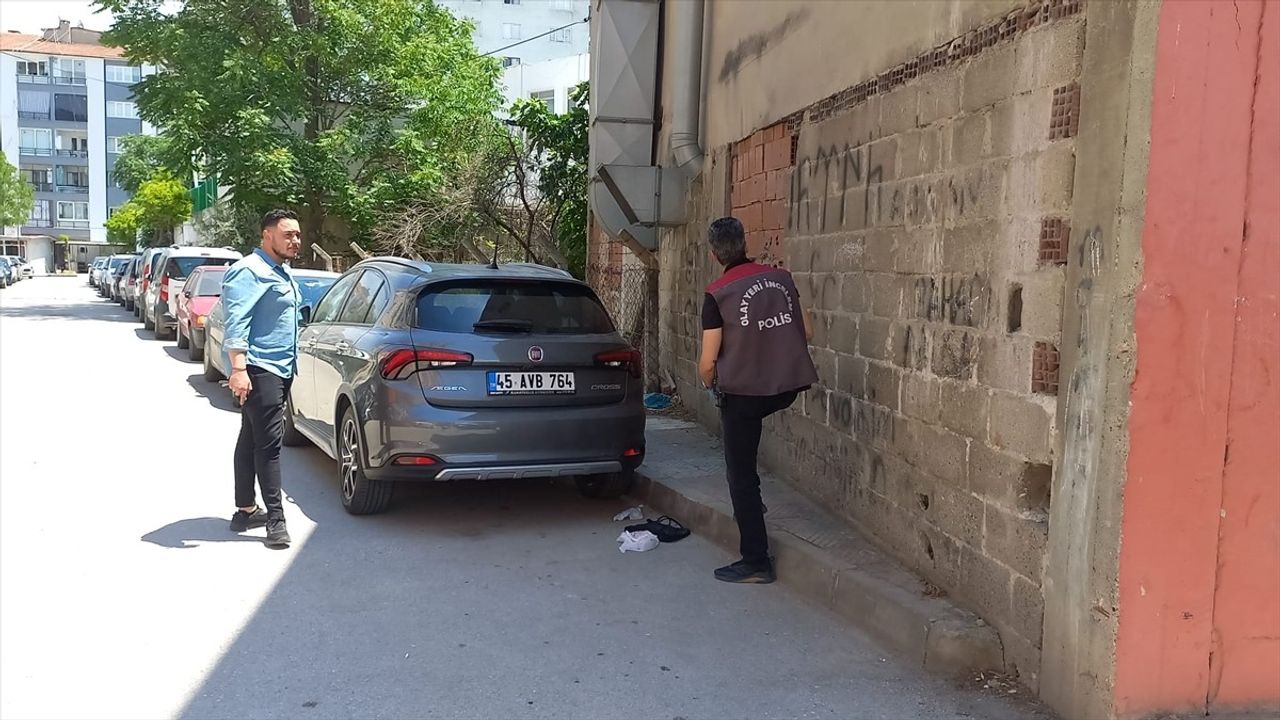 Manisa'da Gazp edilen Yaşlı Kadın Yaralandı
