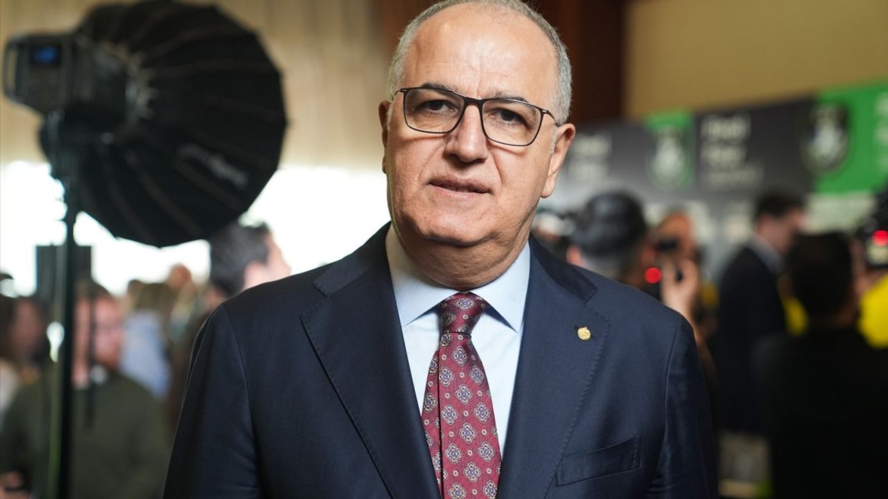 Mehmet Akif Üstündağ: Türk Voleybolu için Gurur Duyuyoruz
