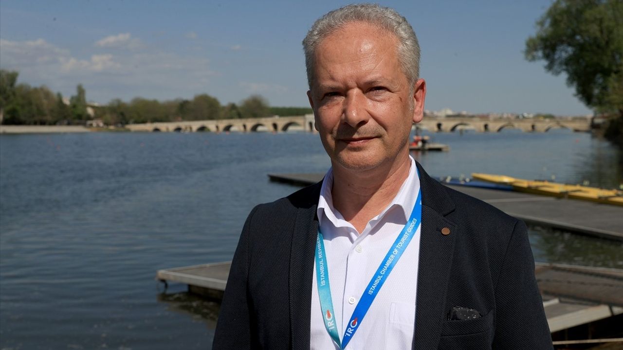 Meriç Nehri'nde Kürek Yarışları Edirne Turizmine Can Veriyor