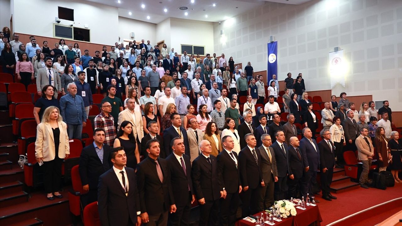 Mersin'de 45. Uluslararası Arkeoloji Sempozyumu Başladı