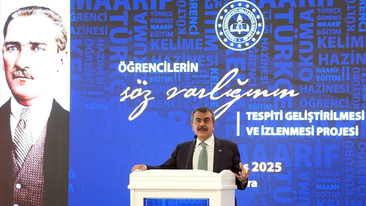 Milli Eğitim Bakanı Tekin, Öğrencilerin Söz Varlığı Projesini Tanıttı