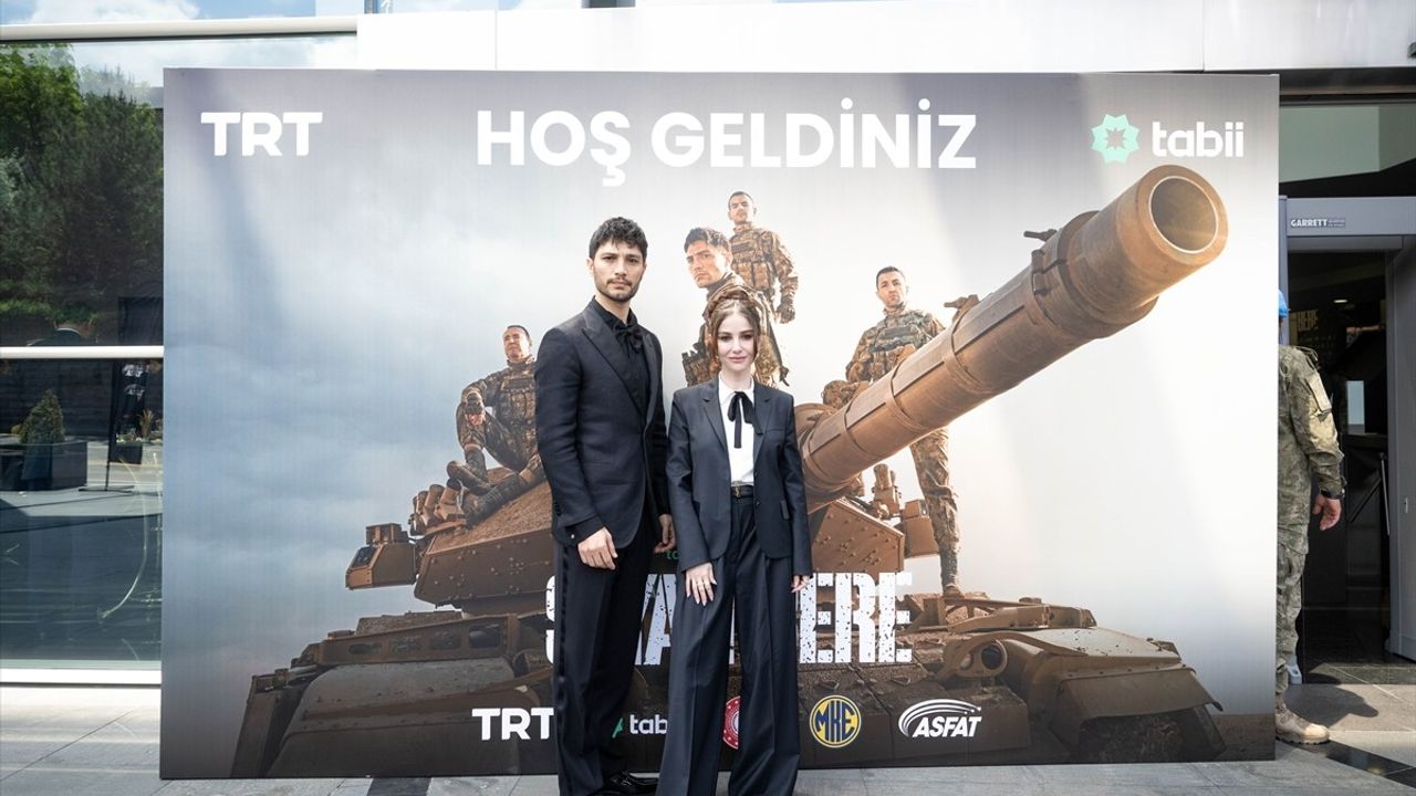 Milli Savunma Bakanı Güler'den Siyah Bere Dizi Gösterimi