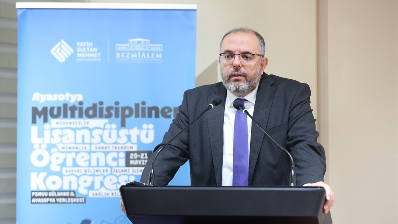 Multidisipliner Ayasofya Lisansüstü Öğrenci Kongresi Başladı