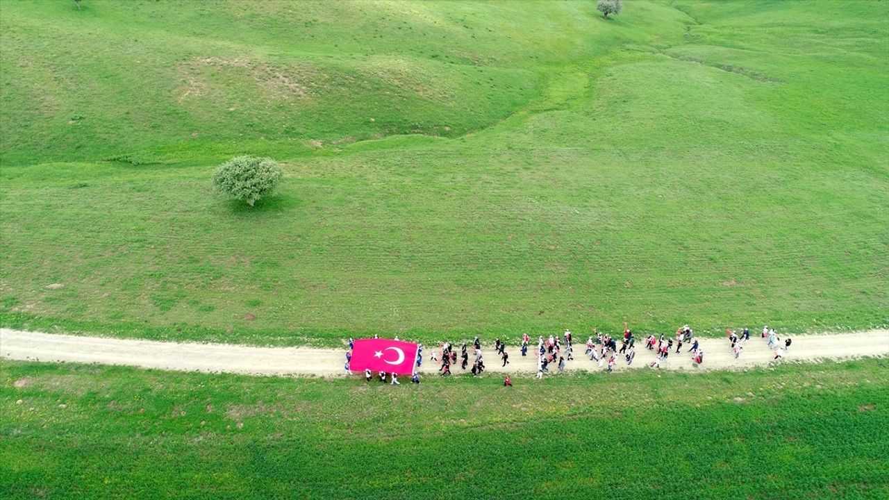 Muş'ta Gençlik Yürüyüşü Kutlandı