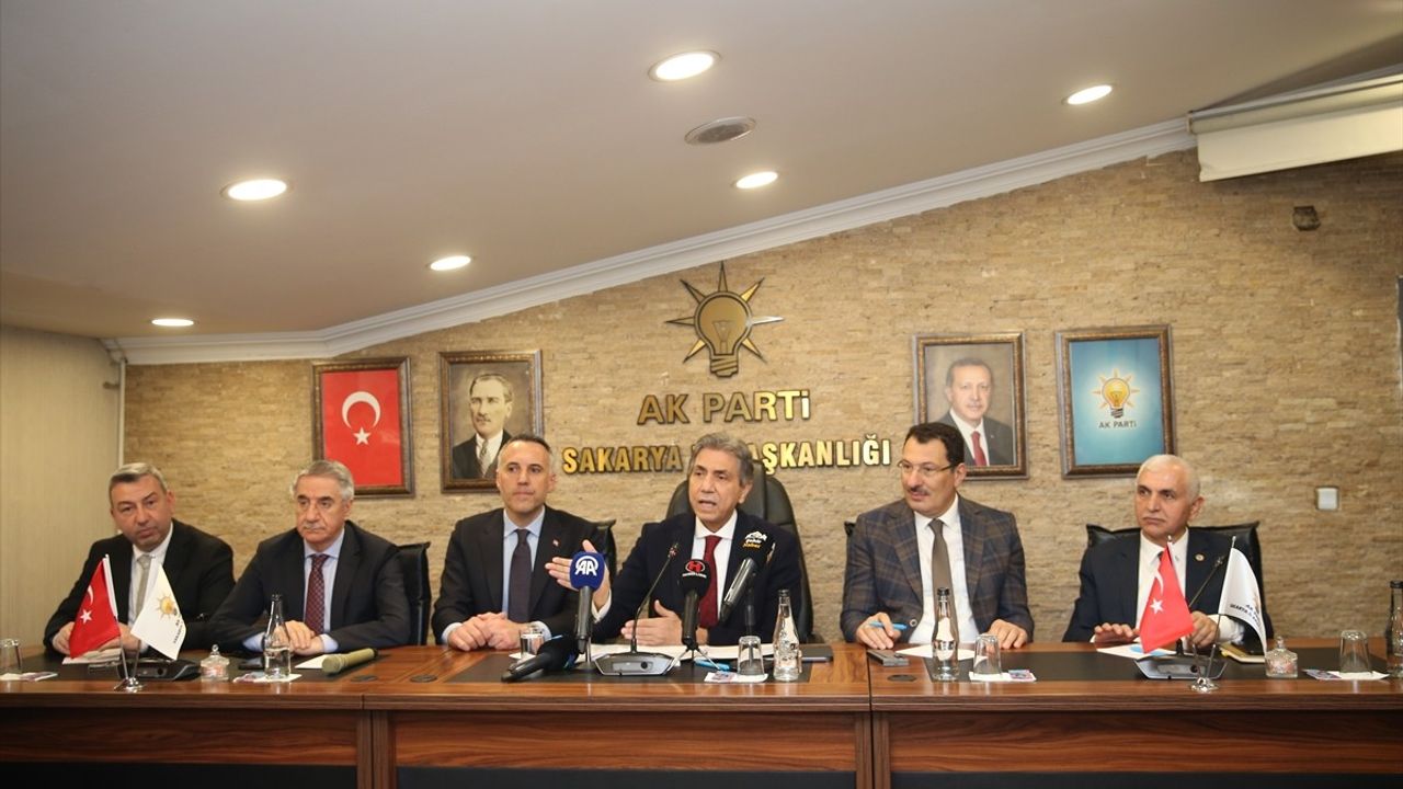Mustafa Demir Sakarya'da Konuştu: CHP'yi Eleştirdi