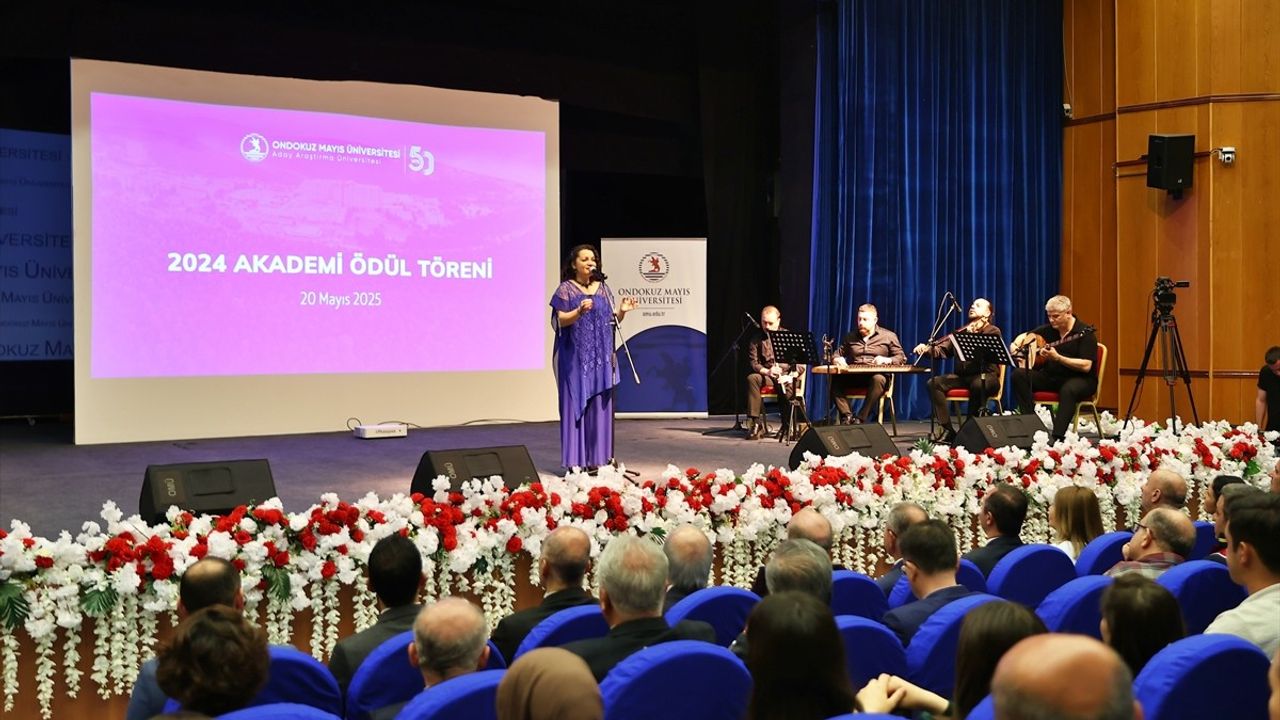 Ondokuz Mayıs Üniversitesi'nde 2024 Akademi Ödül Töreni Yapıldı