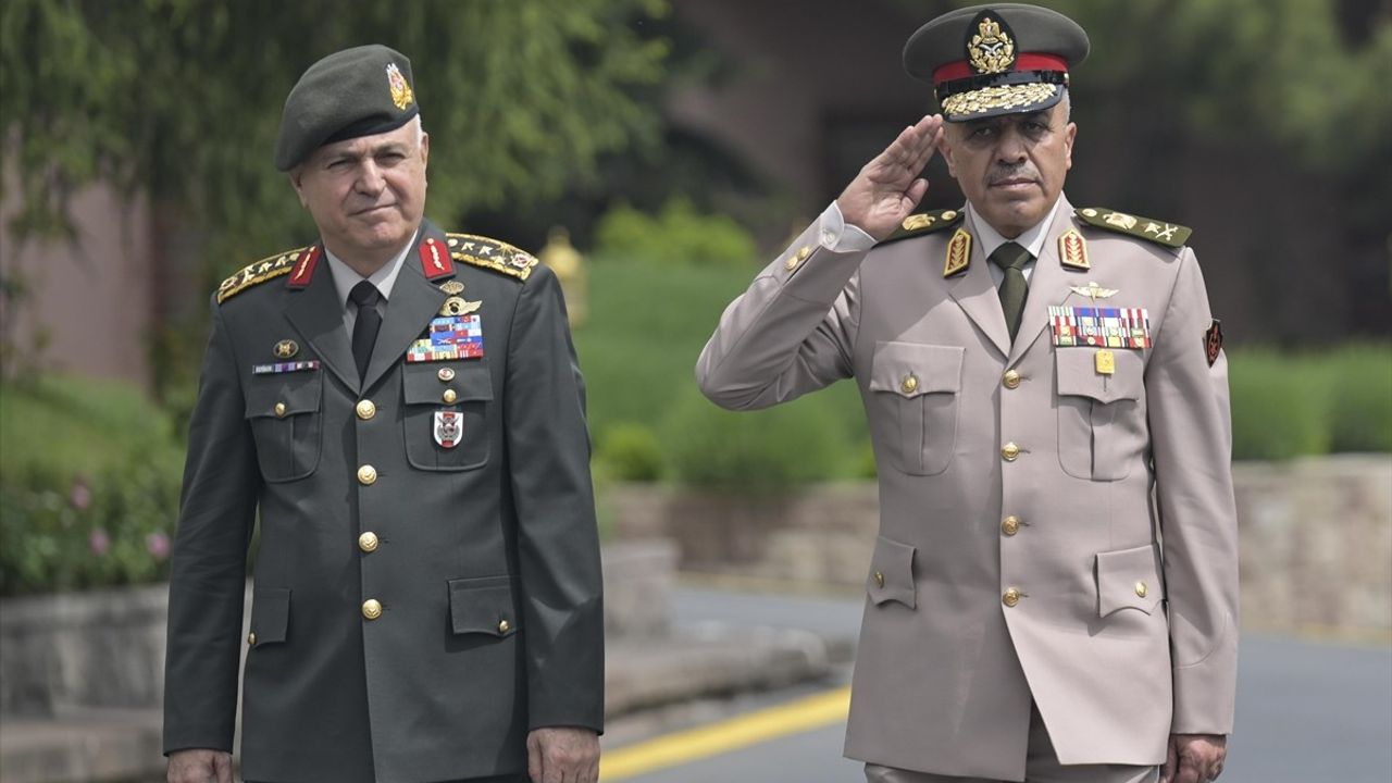 Orgeneral Gürak ve Korgeneral Halife'den Önemli Görüşme
