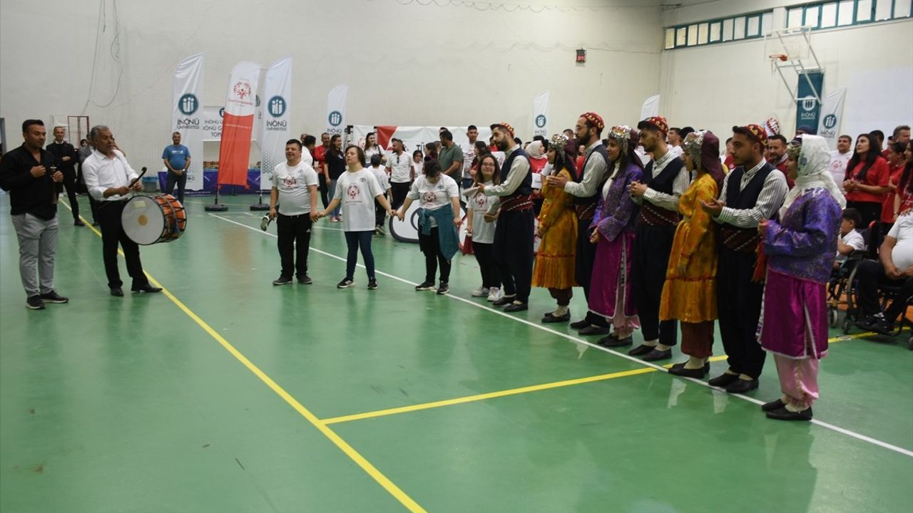 Özel Olimpiyatlar Türkiye Doğu Anadolu Bölge Oyunları Malatya'da Başladı