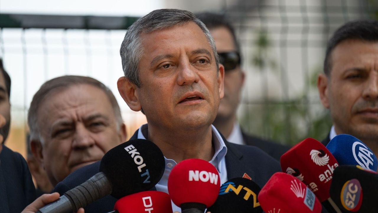 Özgür Özel'den Yumruklu Saldırı Açıklaması