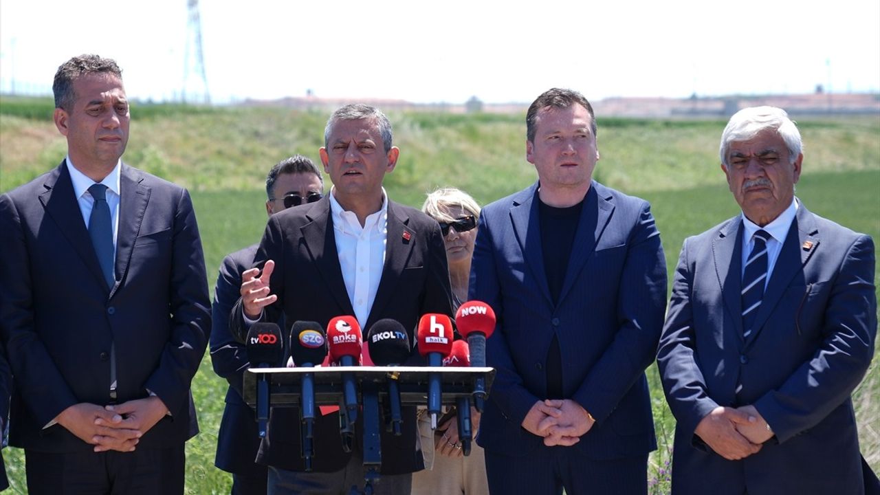Özgür Özel'in İmamoğlu Ziyareti ve Terörsüz Türkiye Vurgusu