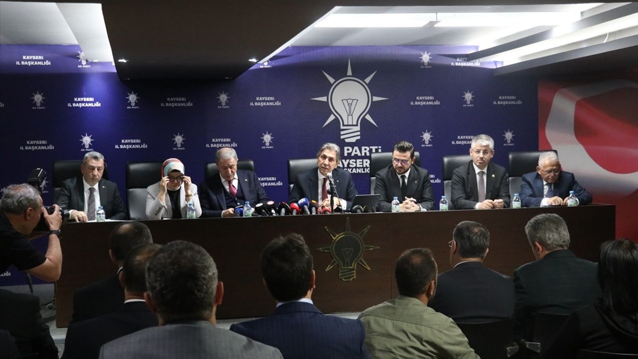 PKK'nın Feshi ve Silah Bırakma Kararı: AK Parti'den Açıklamalar