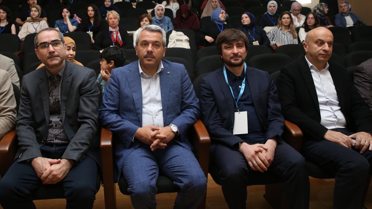 Rize'de 'Arayış Şifa' Paneli Düzenlendi
