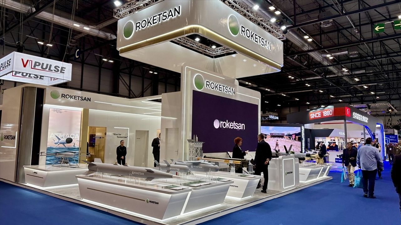 ROKETSAN İspanya'da Savunma Sistemlerini Tanıtıyor
