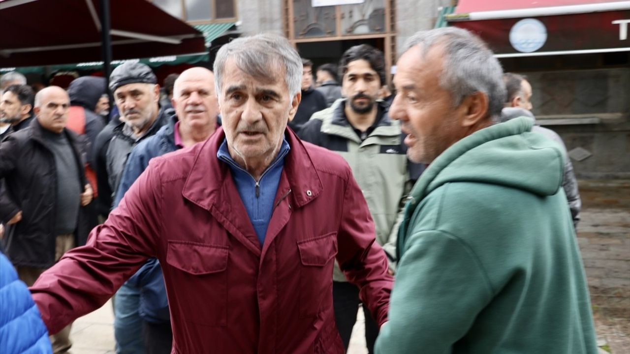 Sadi Tekelioğlu'nun Annesi Son Yolculuğuna Uğurlandı