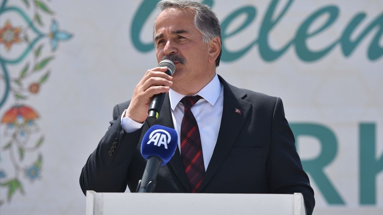 Sakarya'da Uluslararası Öğrencilere Türk Kültürü Tanıtımı