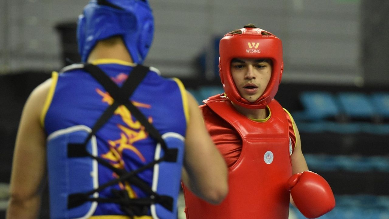 Sakarya'da Wushu Kung Fu Şampiyonası Devam Ediyor