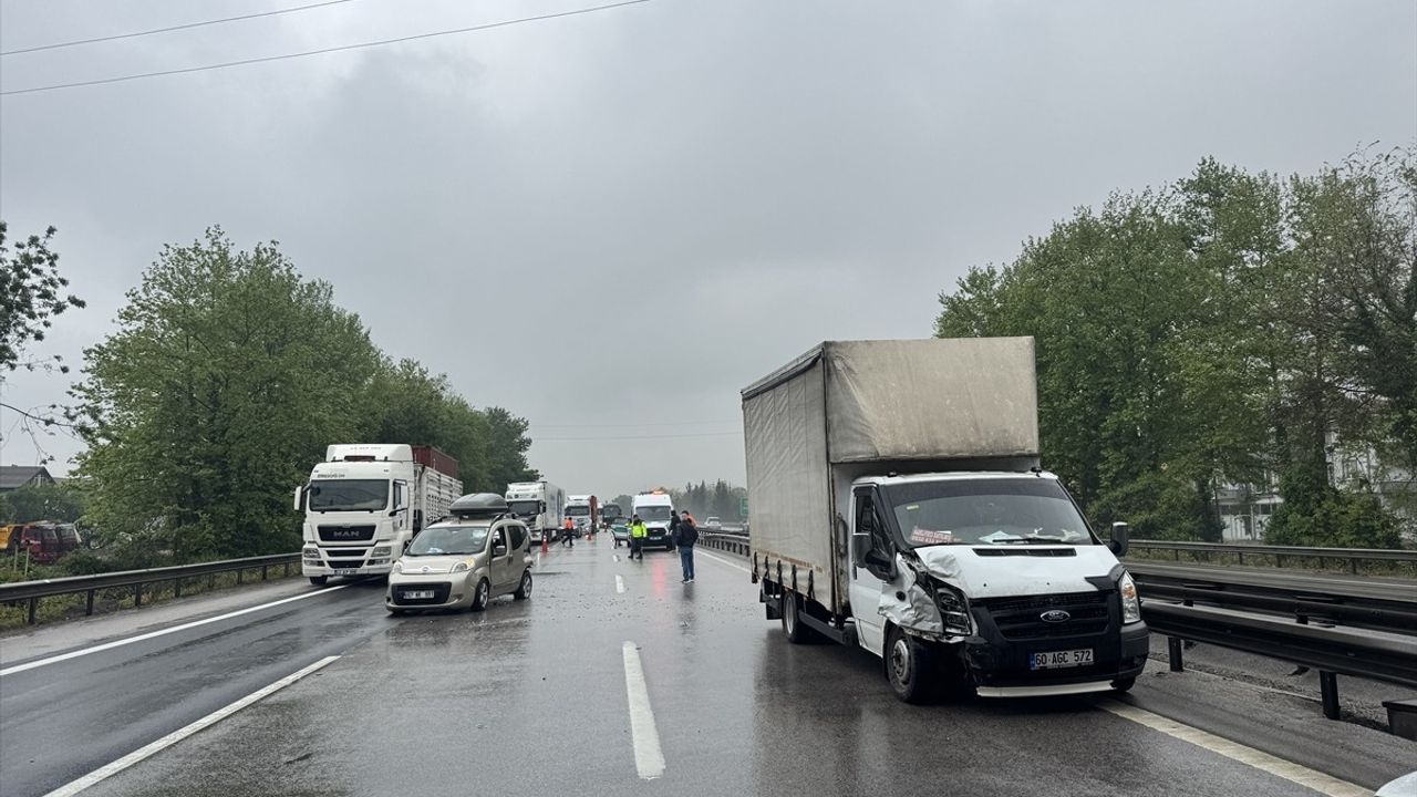 Sakarya'da Zincirleme Trafik Kazası