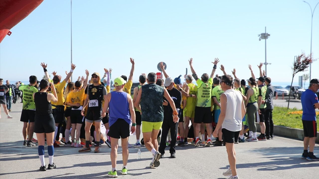 Samsun'da 19 Mayıs Yarı Maratonu Coşkuyla Başladı