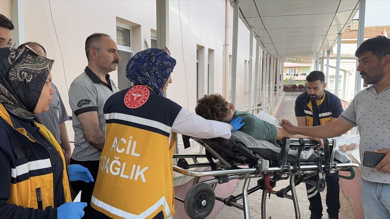 Samsun'da Bıçaklı Kavga: 17 Yaşındaki Zanlı Yakalandı