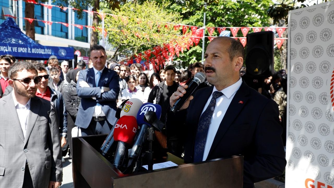 Samsun'da Gençlik Haftası Coşkuyla Başladı