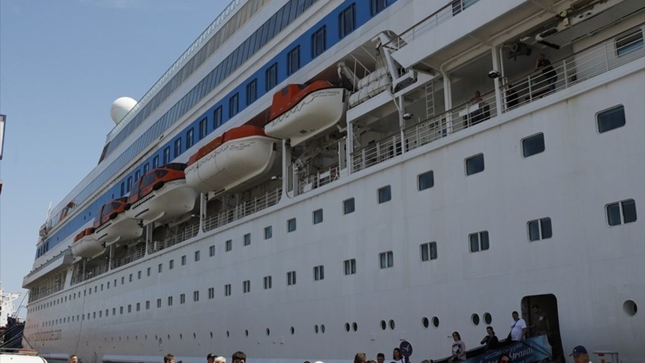 Samsun'da Kruvaziyer Turizmi: "Astoria Grande" Ziyareti