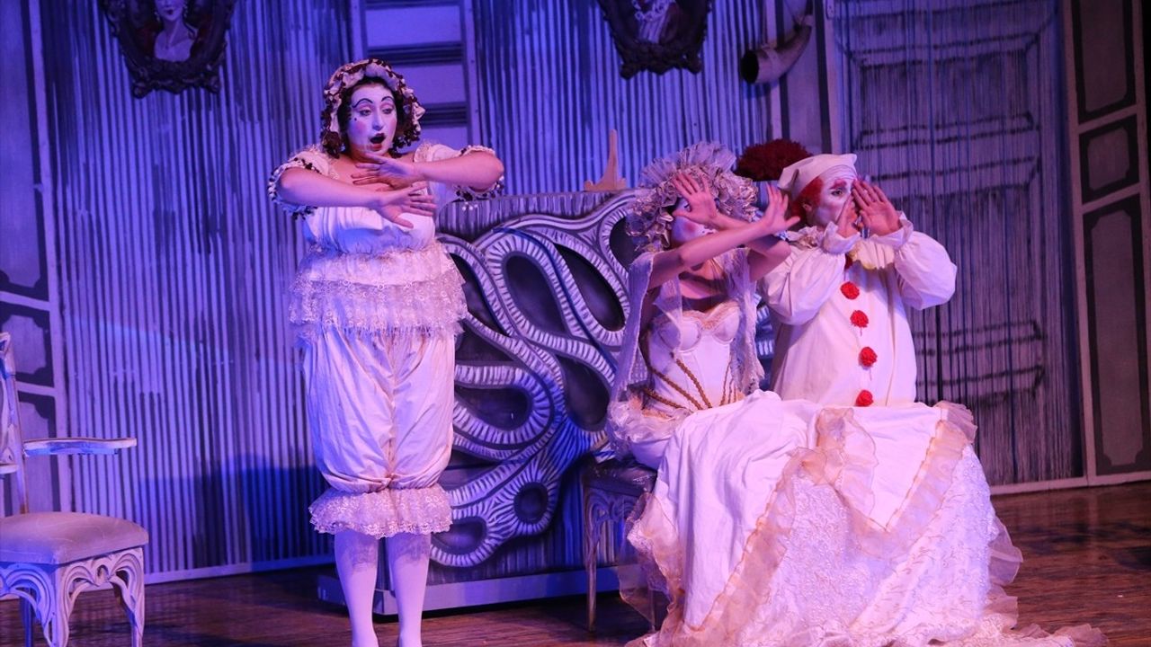 Samsun Devlet Opera ve Balesi 'Doktor Mucize' ile Tokat'ta