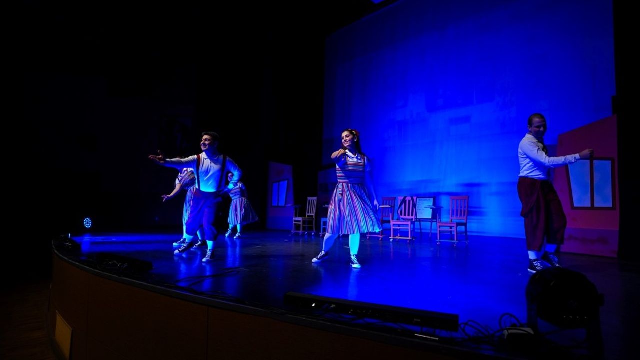 Samsun Devlet Opera ve Balesi'nden 'Doktor Mucize' Performansı