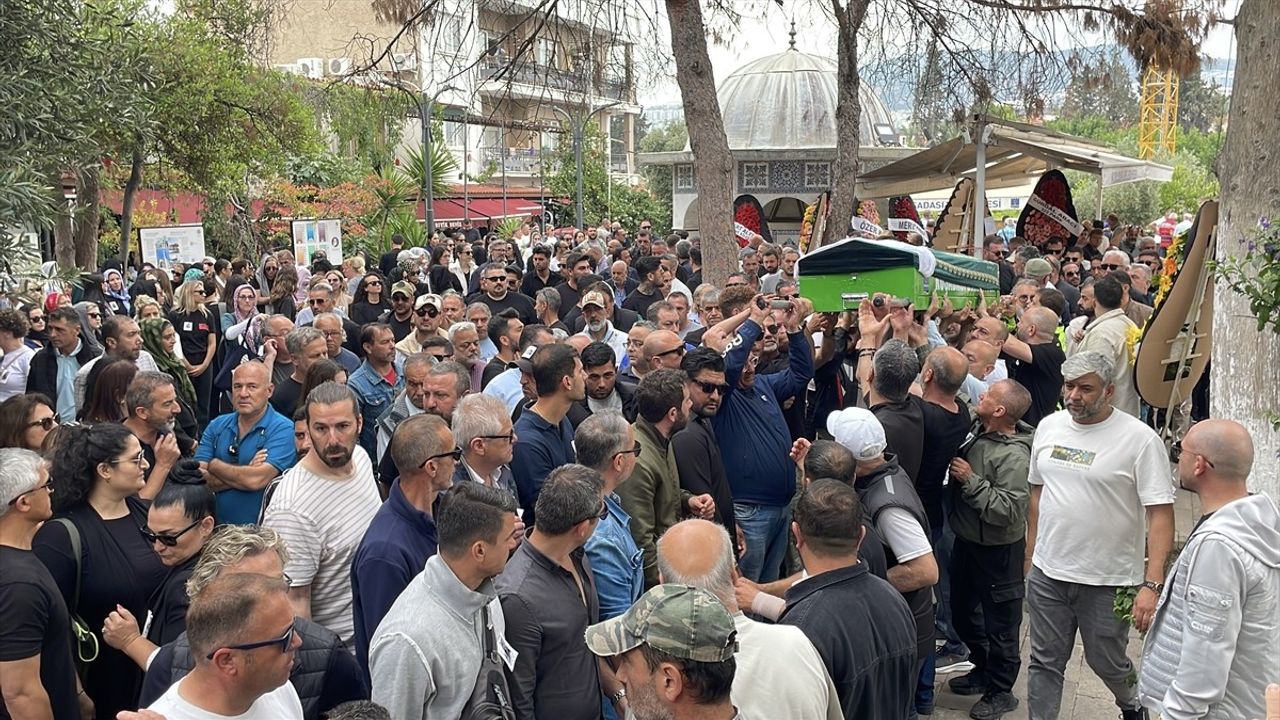 Şarkıcı Şimal'in Son Yolculuğu: Aydın'da Defnedildi