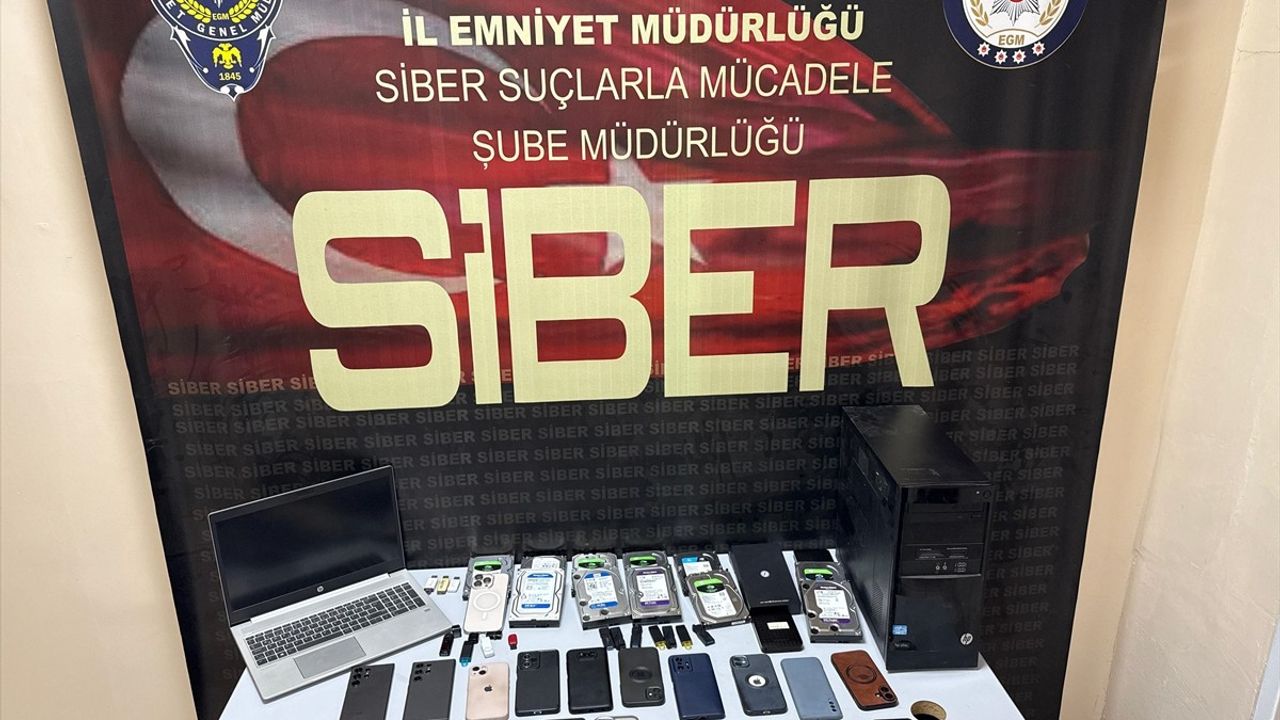 Siber Suçlarla Mücadelede 12 İl'de Tutuklamalar Yapıldı