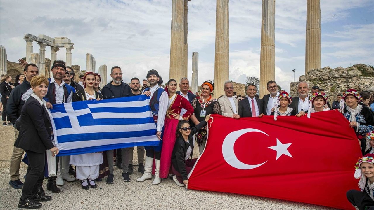Side Antik Kent'teki Festivale Karbon Ayak İzi Analizi