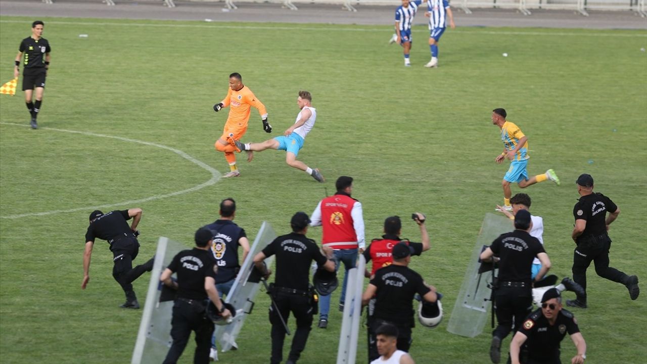 Siirt'te Amatör Lig Maçında Kavga Çıktı