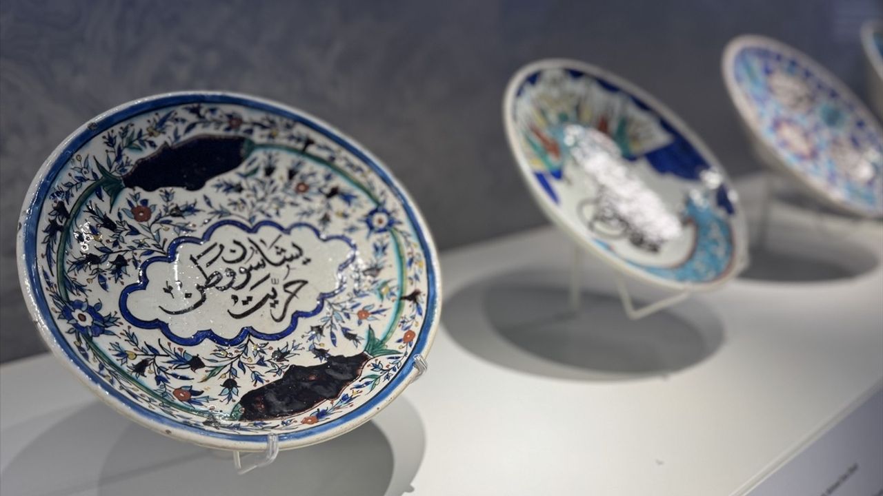 Sıradışı Minas: Çini ve Seramik Sanatının Yenilikçi Bakışı