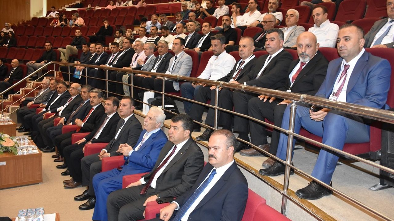Şırnak'ta Uluslararası Dış Ticaret ve Lojistik Kongresi Gerçekleşti
