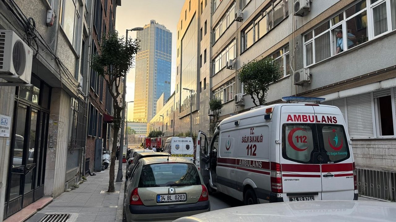 Şişli'de Yangın Faciası: 80 Yaşında Kadın Hayatını Kaybetti