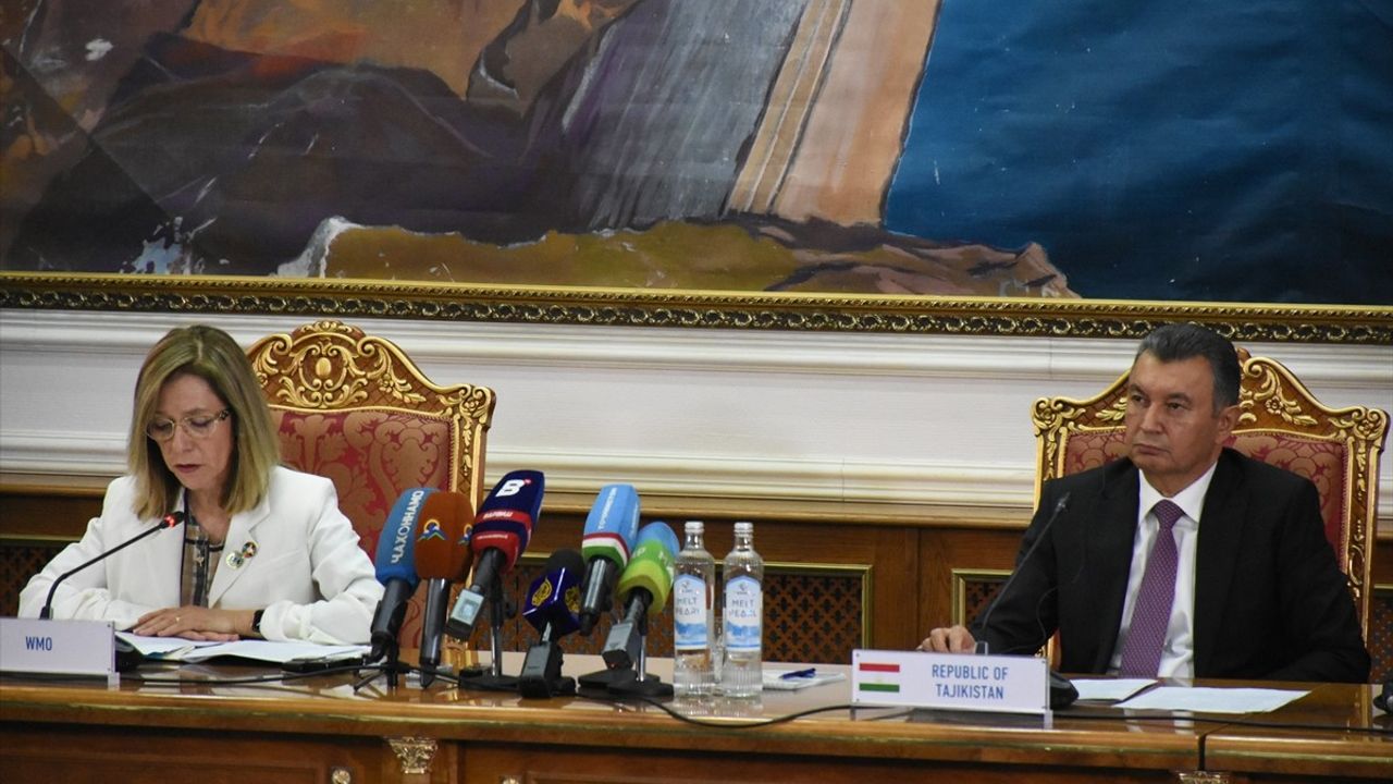Tacikistan'da Buzulların Korunması Konferansı Kapanış Oturumu Gerçekleşti