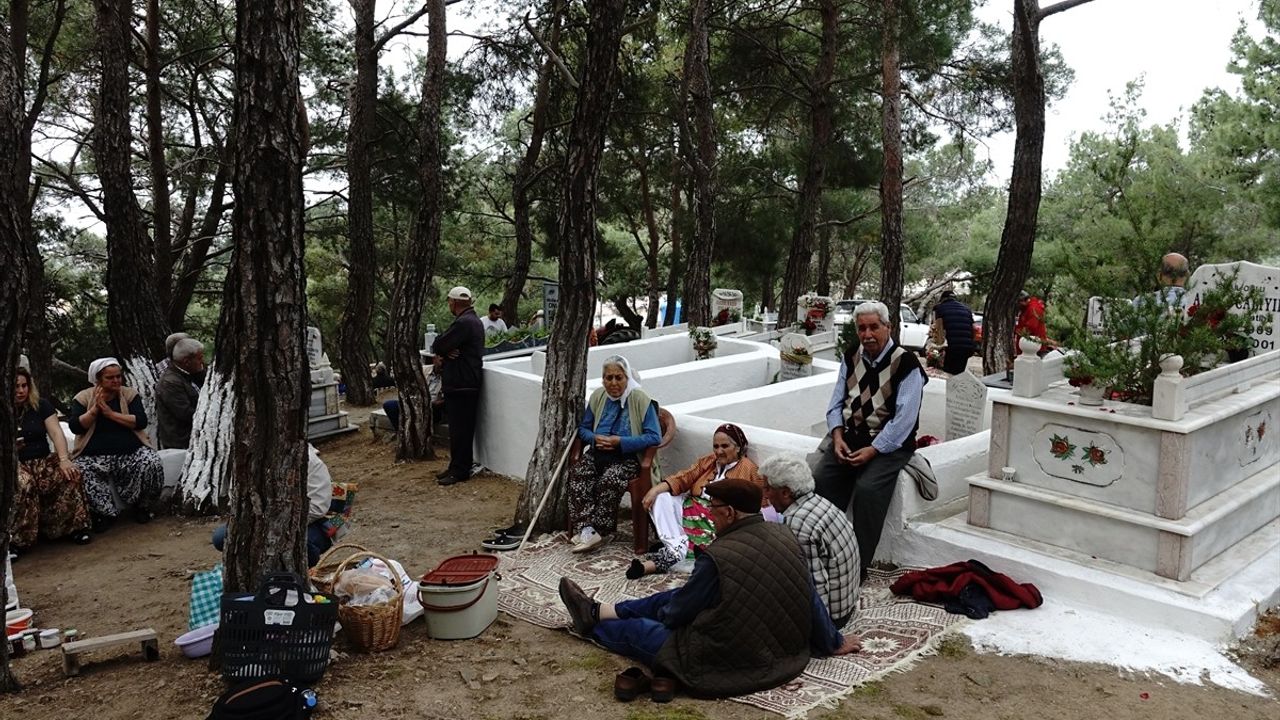 Tahtacı Türkmenleri Hıdırellez Geleneğini Yaşattı