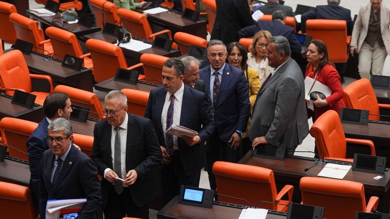TBMM Genel Kurulu'nda Muhalefetin Grup Önerileri Reddedildi