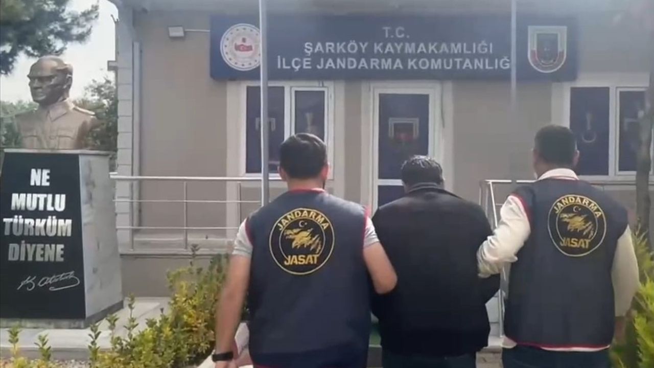 Tekirdağ'da Jandarma Kılığına Giren Dolandırıcı Tutuklandı