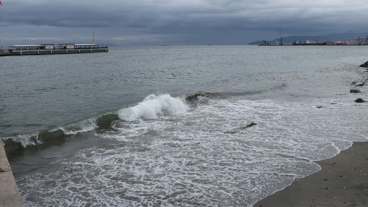 Tekirdağ'da Poyraz Deniz Ulaşımını Zorluyor