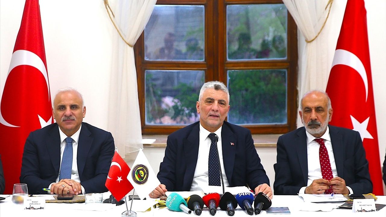 Ticaret Bakanı Bolat, Diyarbakır'da İhracat Hedeflerini Açıkladı