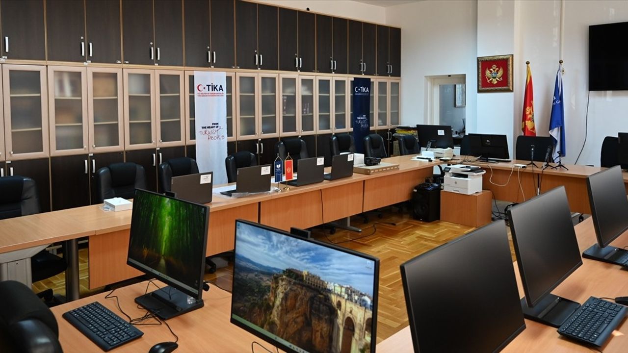 TİKA'dan Karadağ Üniversitesi'ne Teknik Desteğin Anlamı
