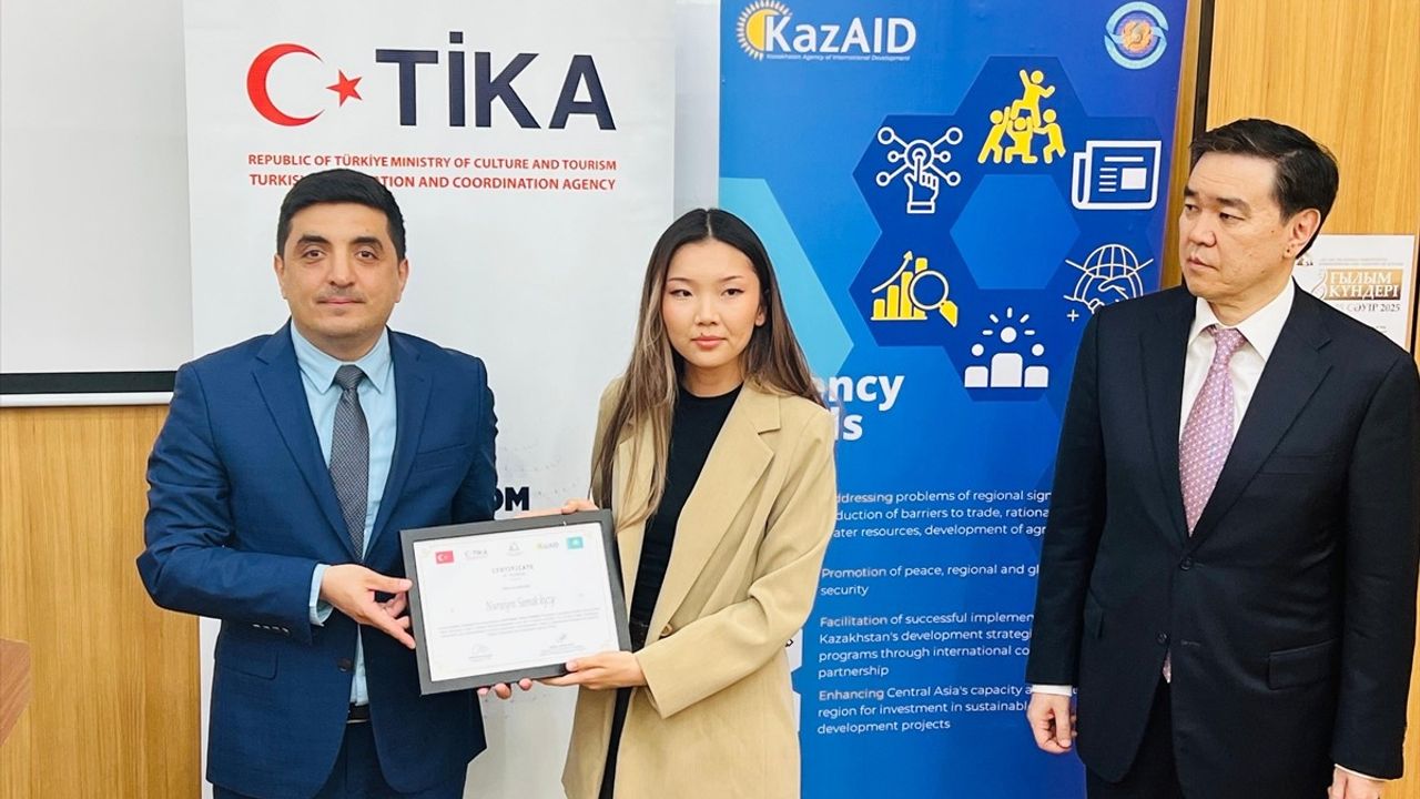 TİKA Kazakistan'da Tıp Eğitimi Verdi
