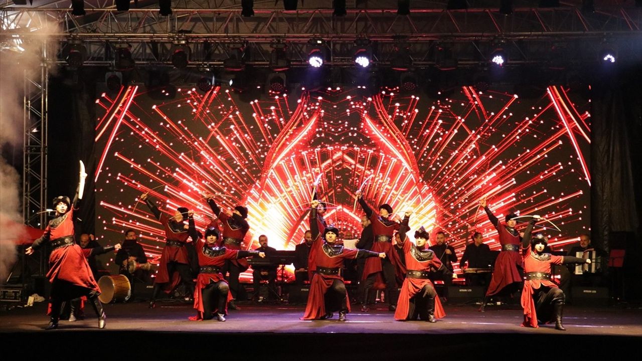 Trabzon'da 25. Uluslararası Karadeniz Tiyatro Festivali Tamamlandı