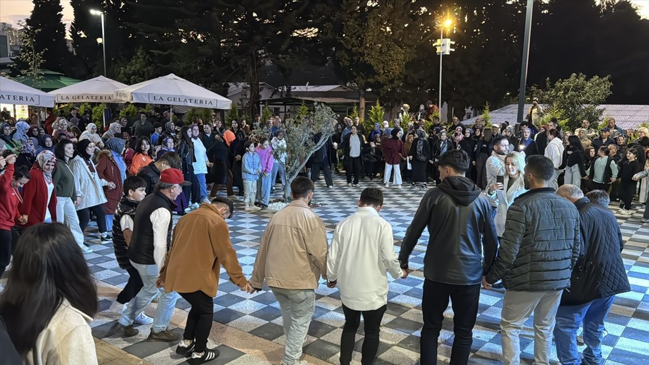 Trabzon'da Hıdırellez Eğlenceleri Renkli Görüntülerle Kutlandı