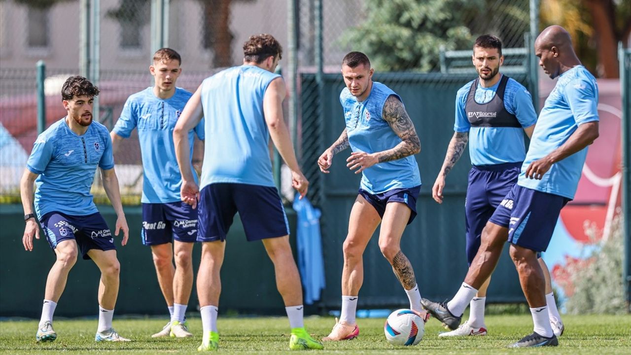 Trabzonspor, Samsunspor Maçına Hazırlıklarını Sürdürüyor