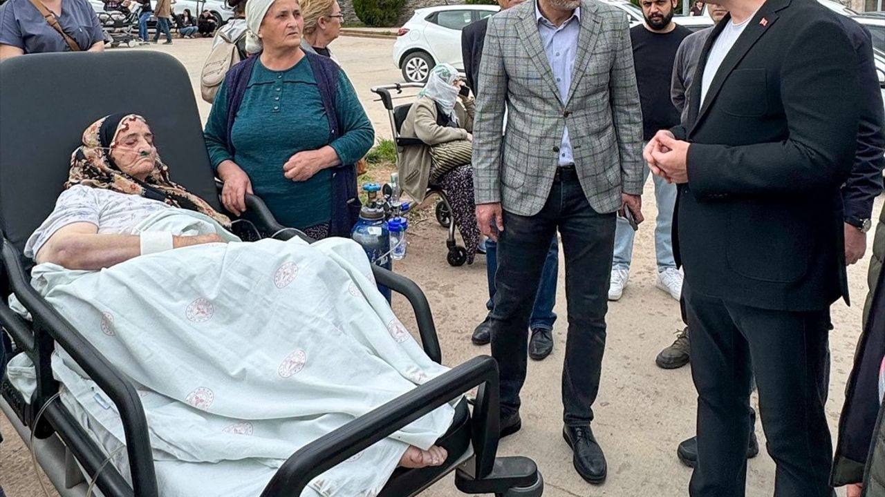Tunceli Devlet Hastanesi'nde Yangın Söndürüldü