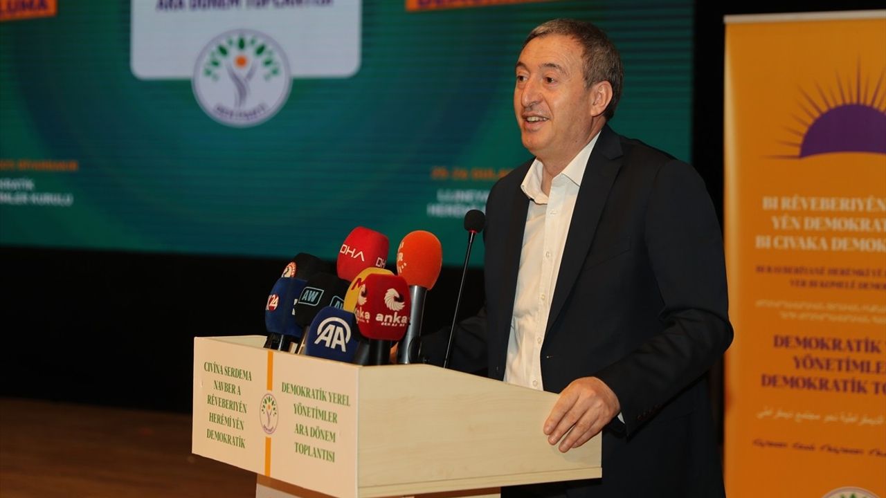 Tuncer Bakırhan: Dünyanın Barışa İhtiyacı Var