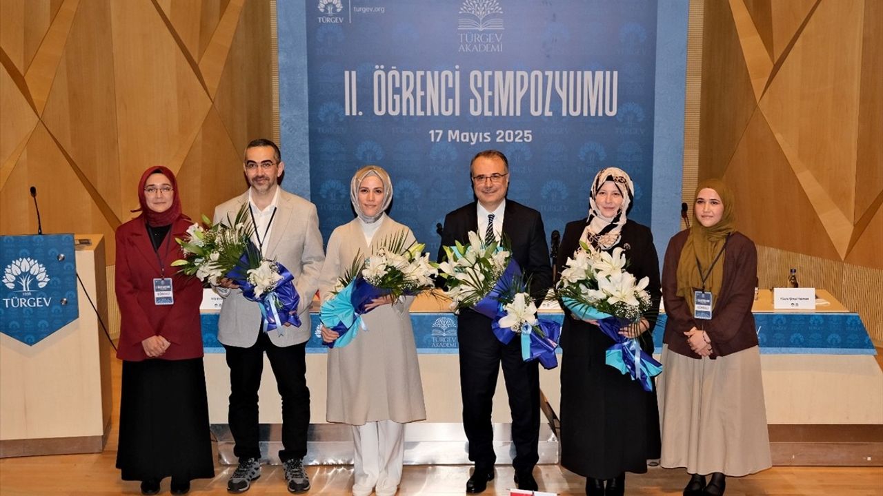 TÜRGEV Akademi II. Öğrenci Sempozyumu İstanbul'da Gerçekleşti