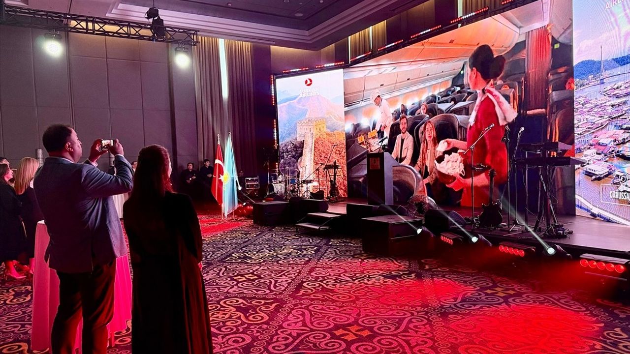 Türk Hava Yolları'nın Astana Uçuşlarının 20. Yılı Coşkuyla Kutlandı